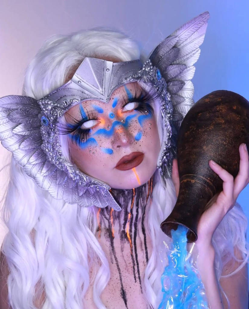 Aquarius zodiac sign, water-bearing makeup.